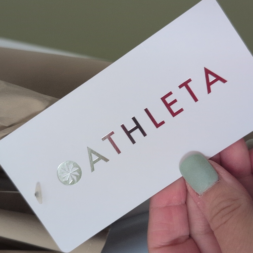Athleta Mid-day Ultra Cropped Beige Button-Front Shirt Jacket - Picture 3 of 12